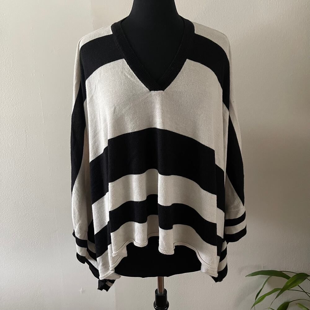 MERSEA Striped Black Cream Pullover Poncho V Neck Womens OS Coastal Travel